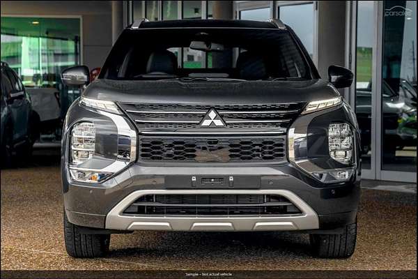 2024 Mitsubishi Outlander PHEV Exceed Tourer ZM