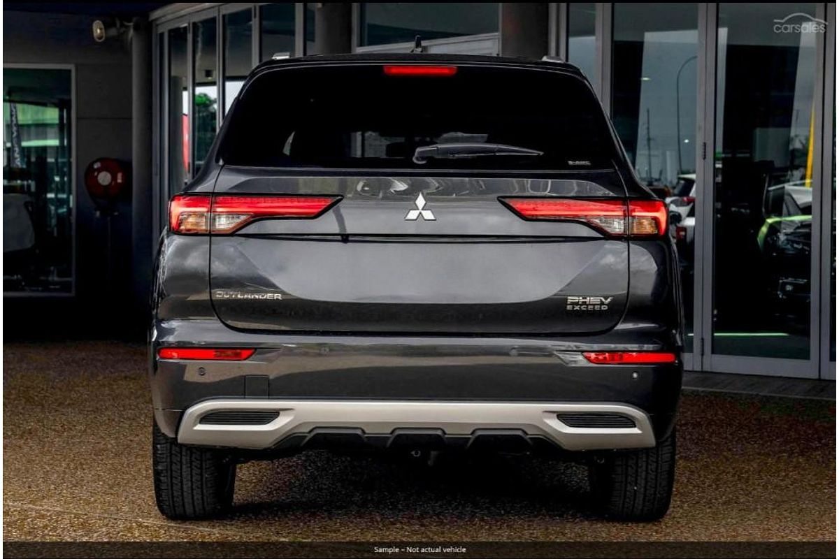 2024 Mitsubishi Outlander PHEV Exceed Tourer ZM