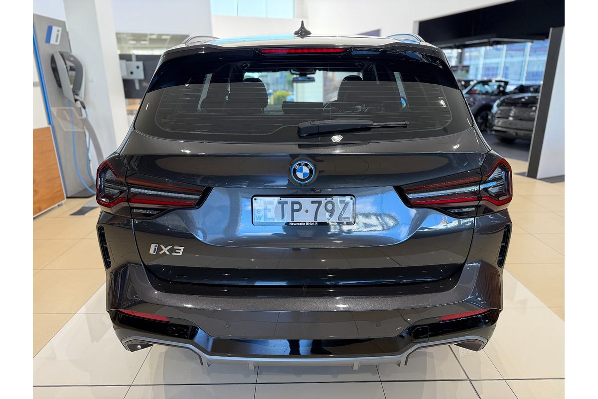 2022 BMW iX3 G08