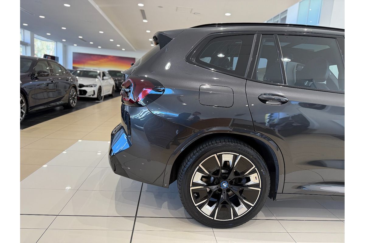 2022 BMW iX3 G08