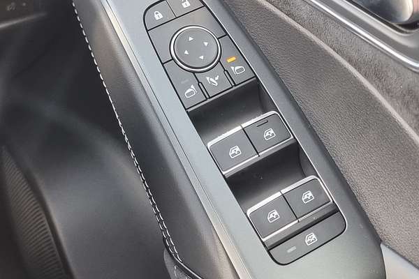 2025 Nissan QASHQAI Ti-L J12