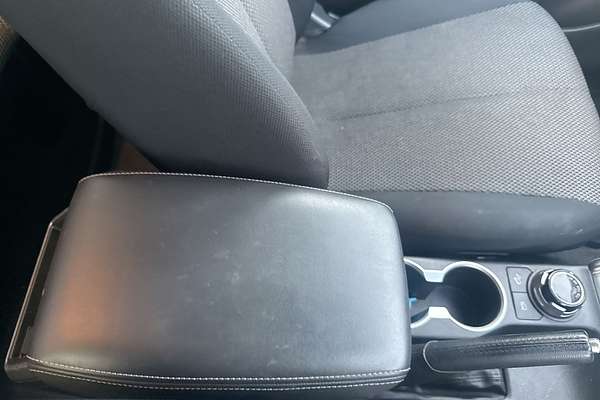 2021 Mitsubishi Triton GLS MR 4X4