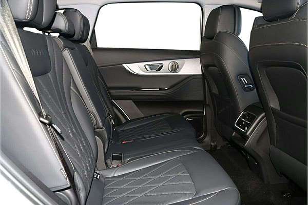 2025 Chery Tiggo 8 Pro Max Urban