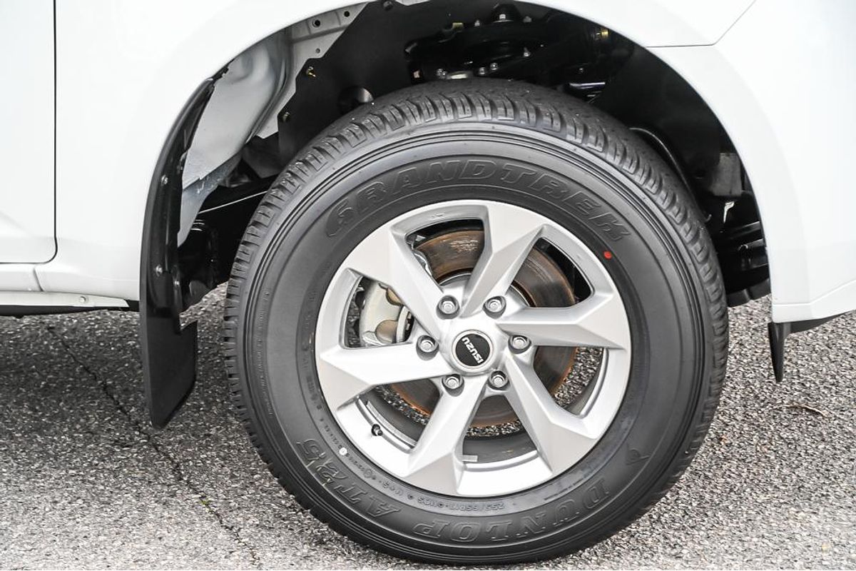 2025 Isuzu D-MAX LS-M 4X4