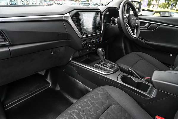2025 Isuzu D-MAX LS-M 4X4