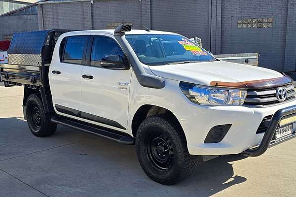 2018 Toyota Hilux SR GUN126R 4X4