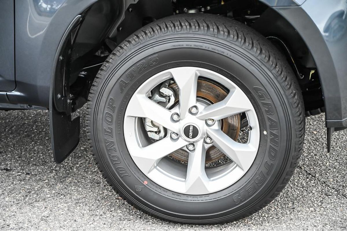 2025 Isuzu D-MAX LS-M 4X4