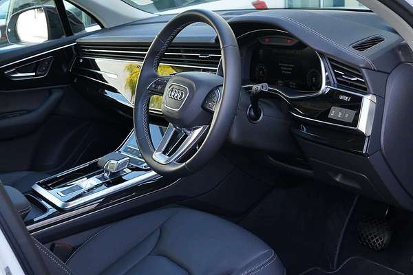 2024 Audi Q7 45 TFSI 4M