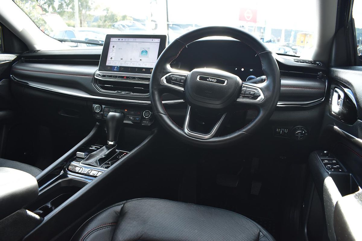 2022 Jeep Compass Trailhawk M6
