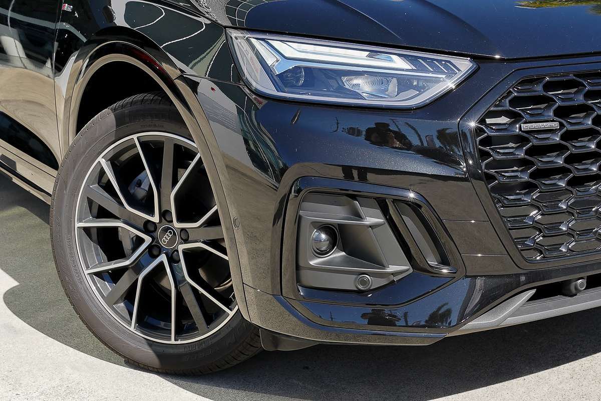 2024 Audi Q5 40 TDI S line FY