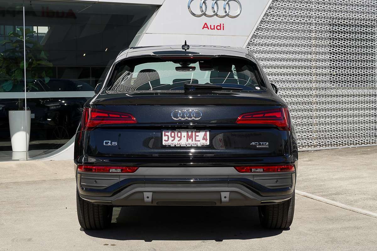2024 Audi Q5 40 TDI S line FY