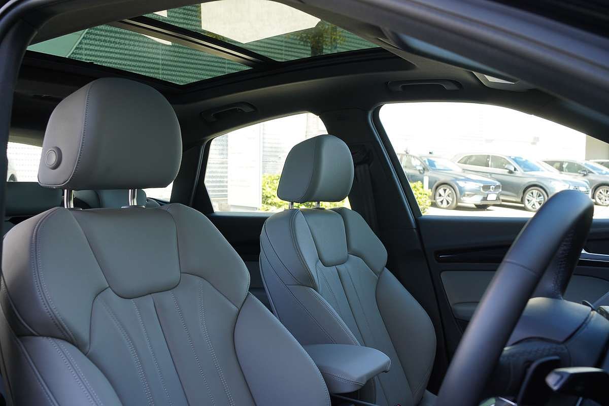 2024 Audi Q5 40 TDI S line FY