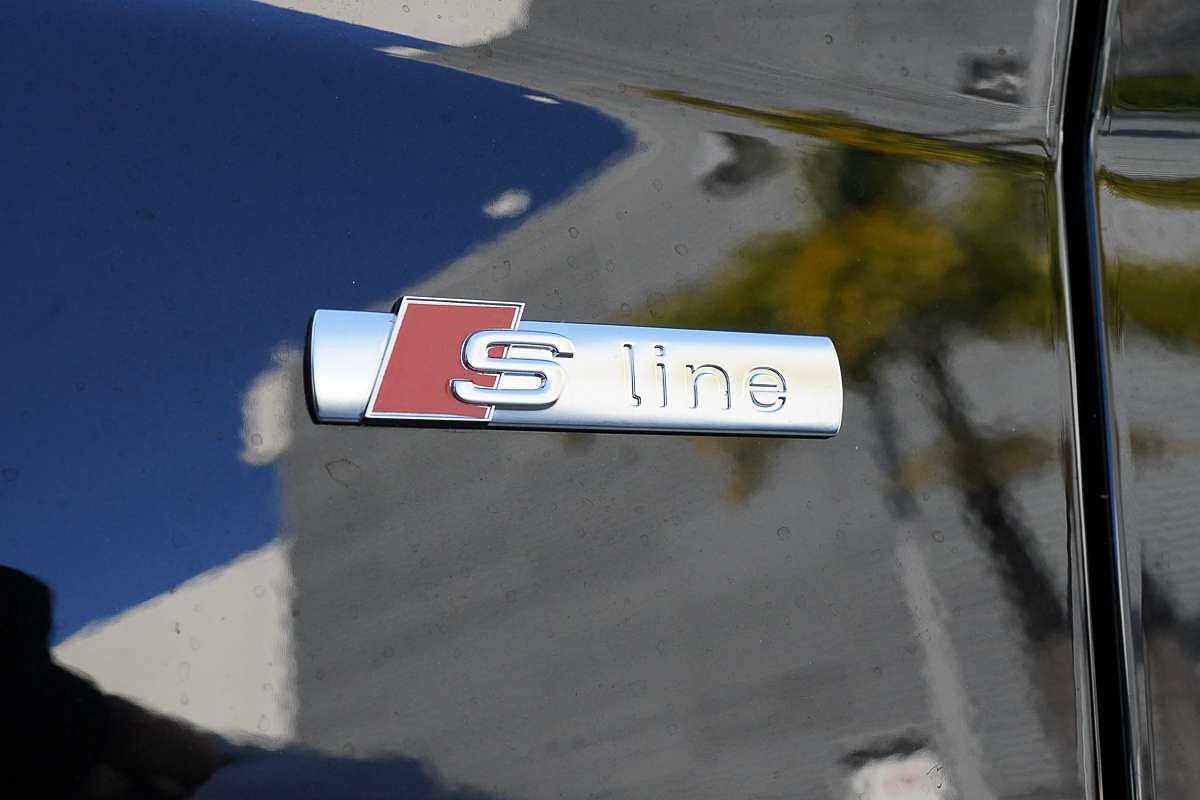 2024 Audi Q5 40 TDI S line FY