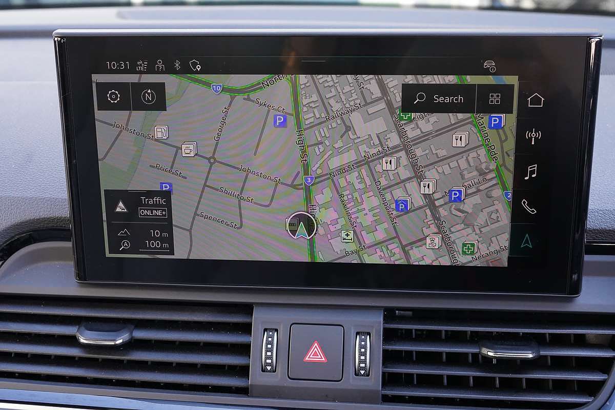 2024 Audi Q5 40 TDI S line FY