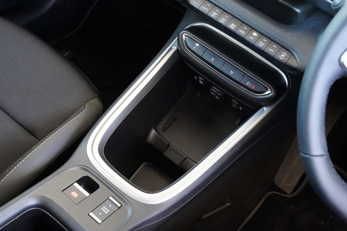 2024 Jeep Avenger Limited JJ