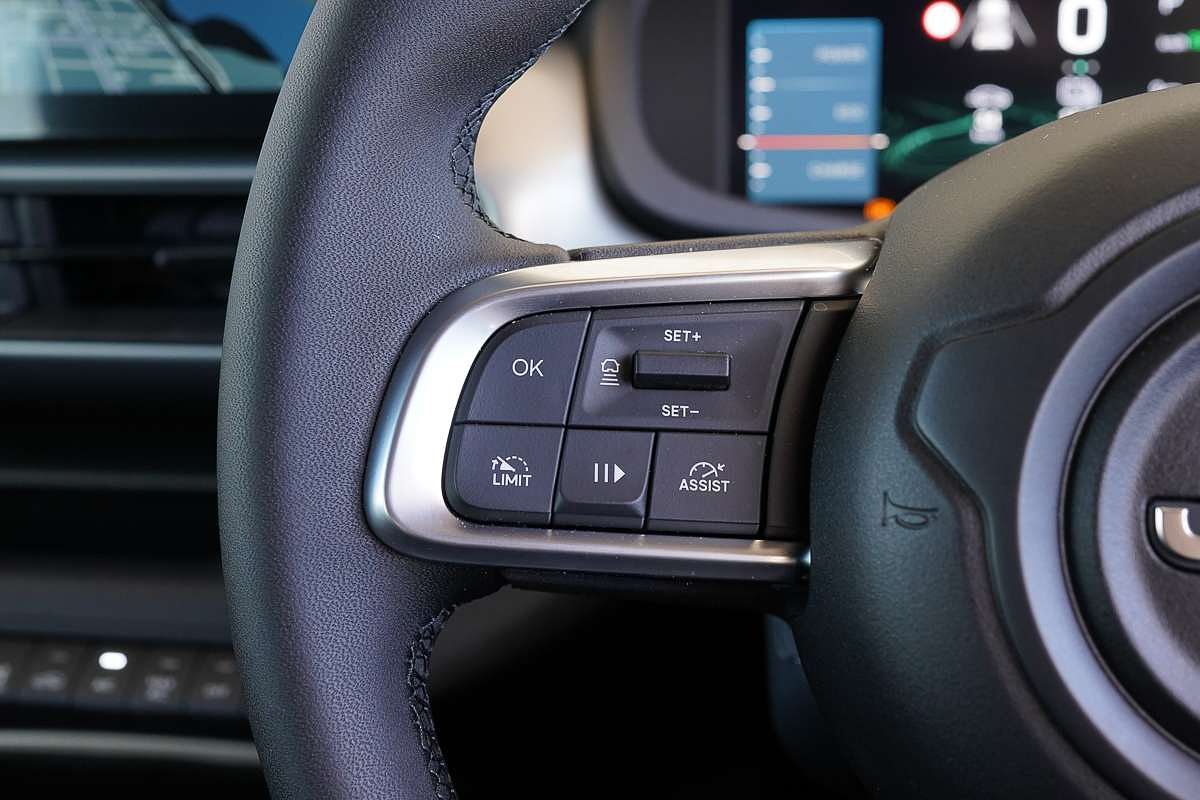 2024 Jeep Avenger Limited JJ