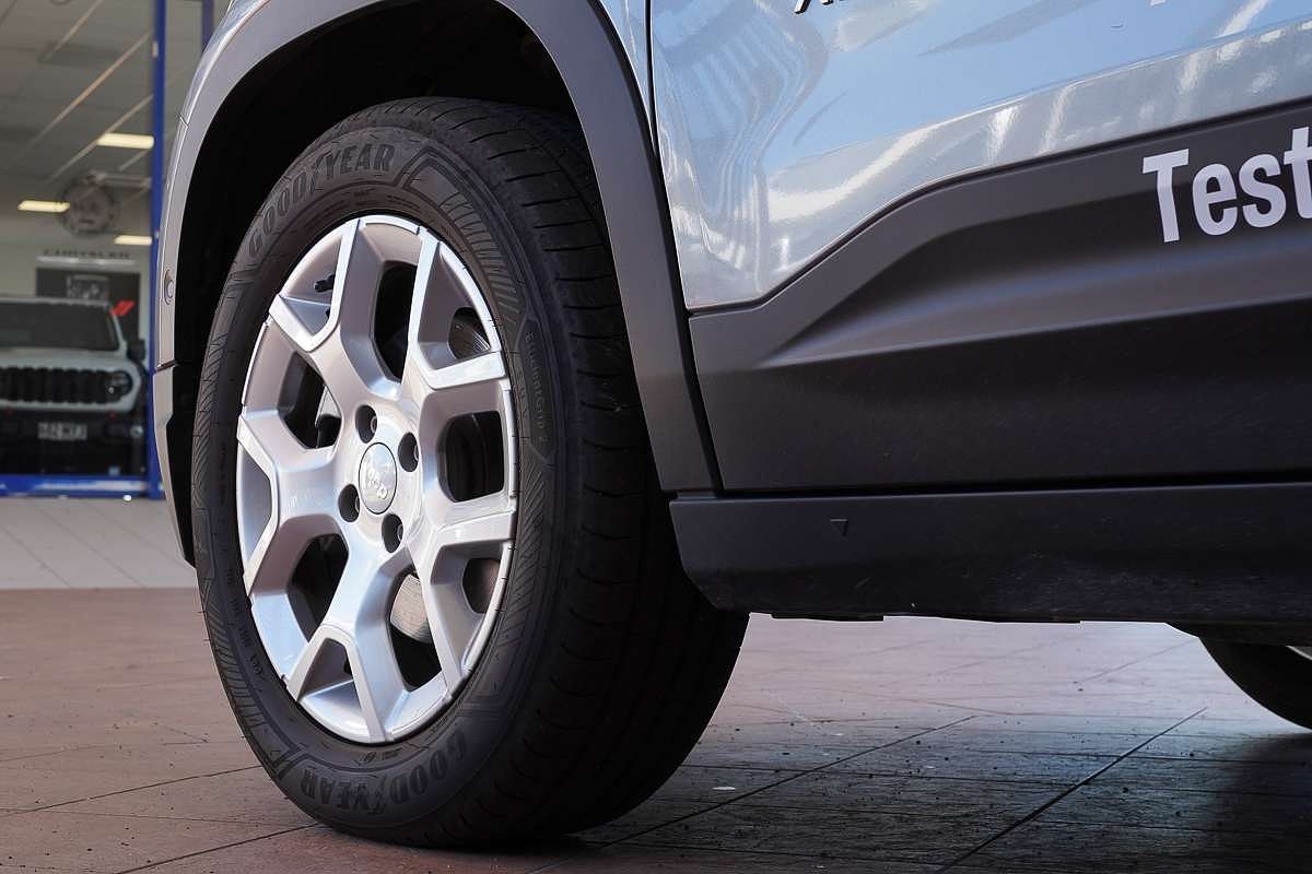 2024 Jeep Avenger Limited JJ