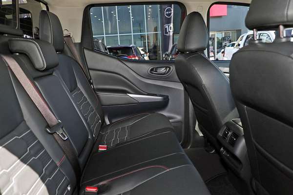 2025 Nissan Navara PRO-4X D23 4X4