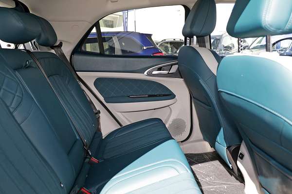 2025 GWM Ora Standard Range ES11