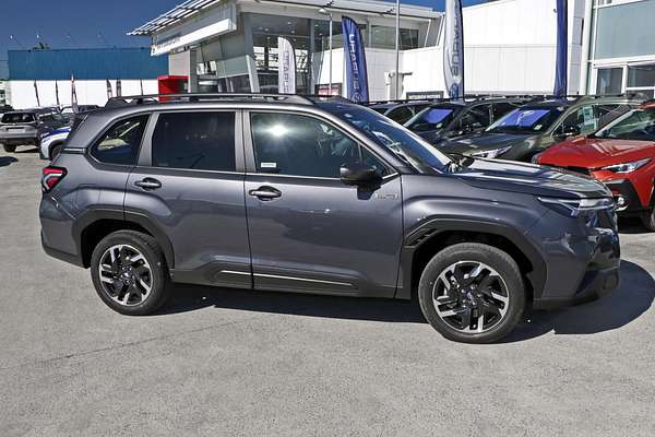 2025 Subaru Forester Hybrid S6