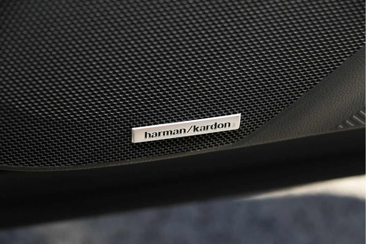 2025 Subaru Forester Hybrid Touring S6