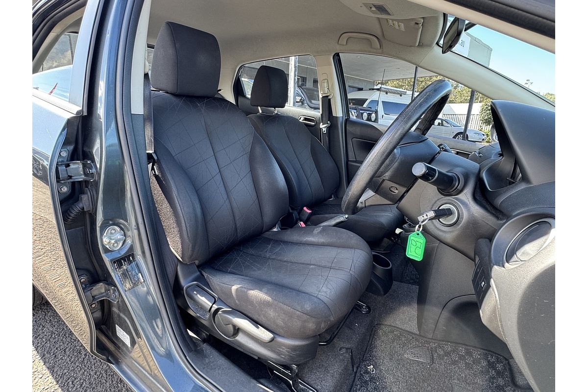 2011 Mazda 2 Neo DE Series 1