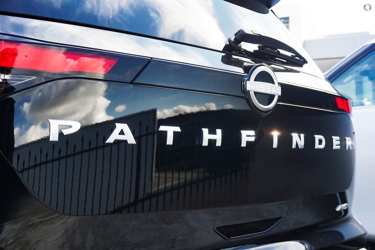 2024 Nissan Pathfinder ST-L R53