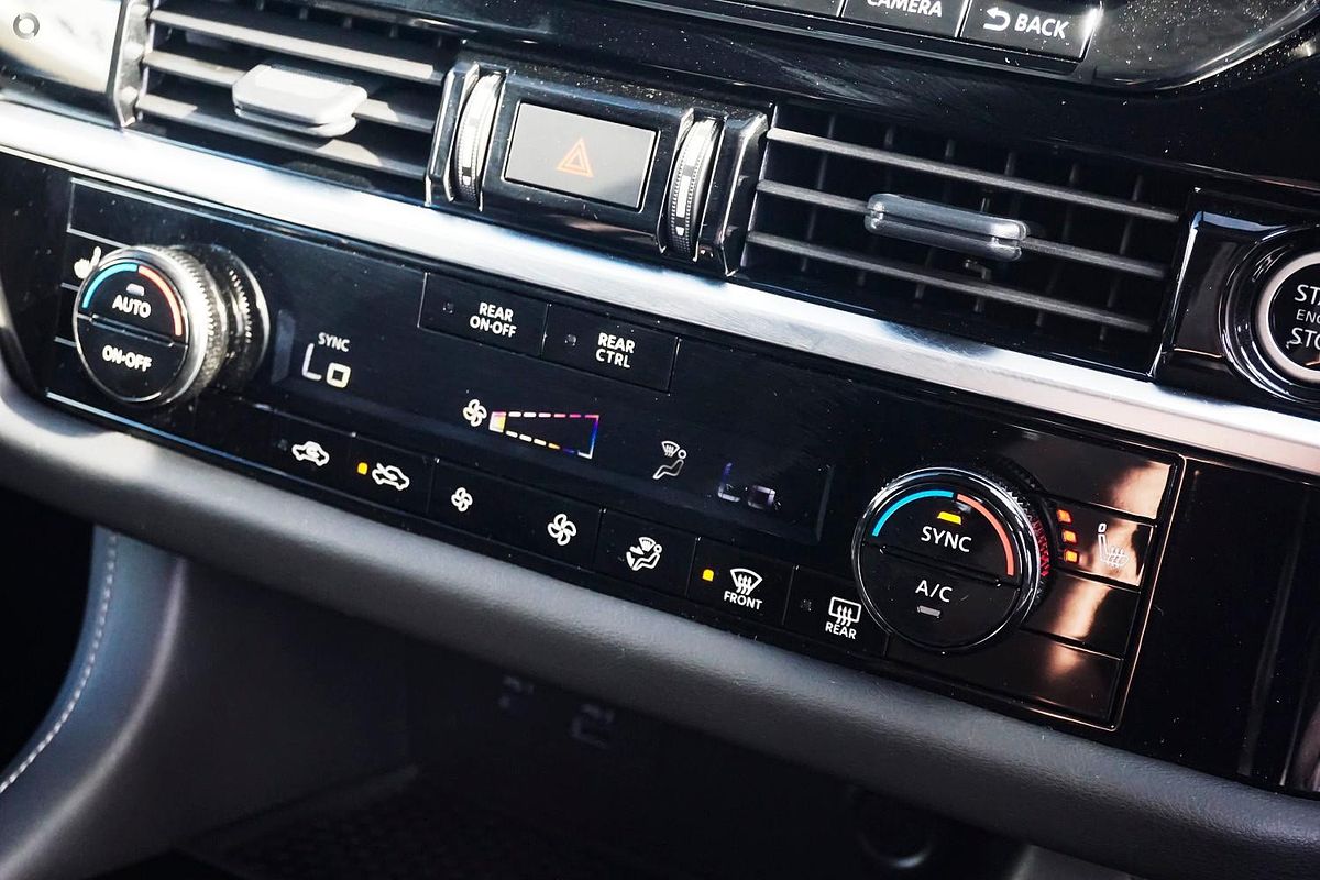 2024 Nissan Pathfinder ST-L R53