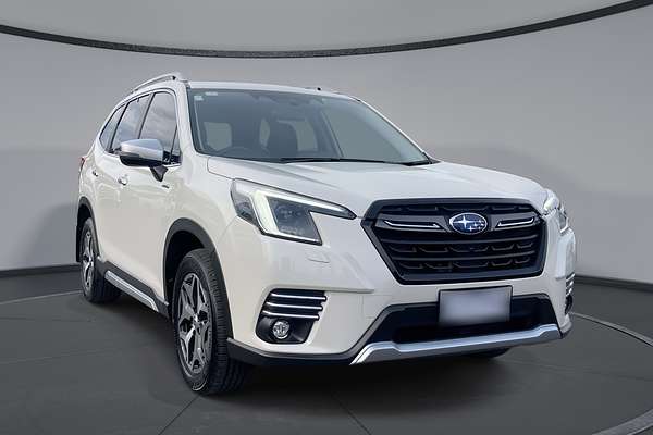 2022 Subaru Forester Hybrid L S5