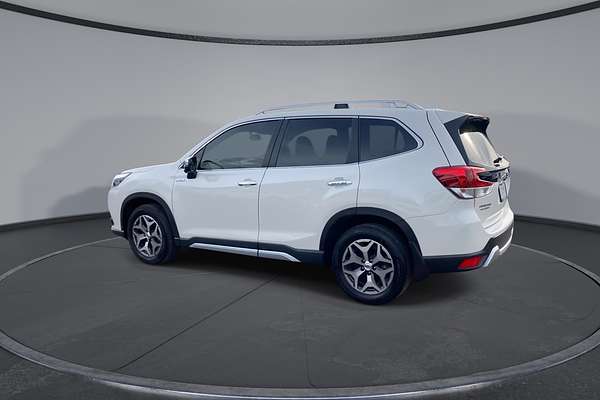 2022 Subaru Forester Hybrid L S5