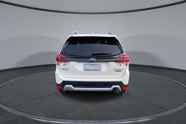 2022 Subaru Forester Hybrid L S5