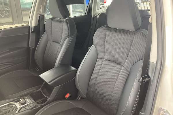 2022 Subaru Forester Hybrid L S5