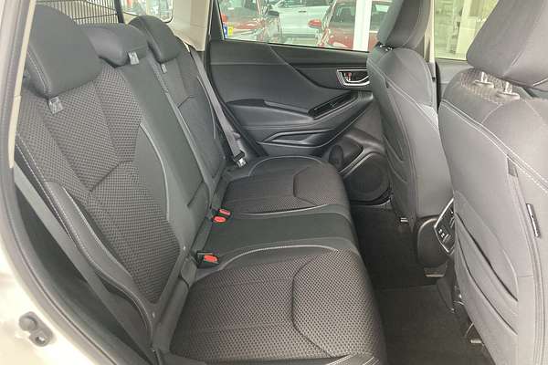 2022 Subaru Forester Hybrid L S5