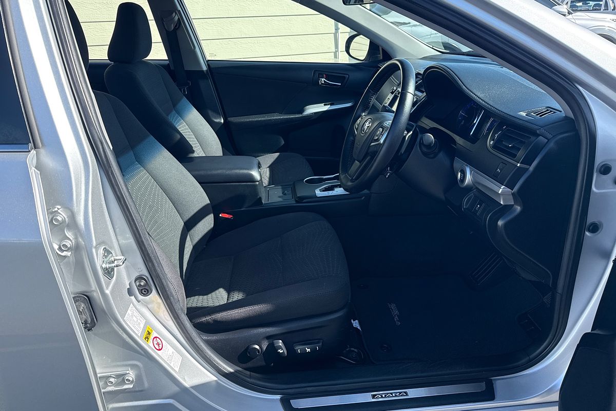 2017 Toyota Camry Atara S ASV50R