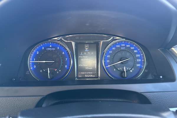 2017 Toyota Camry Atara S ASV50R