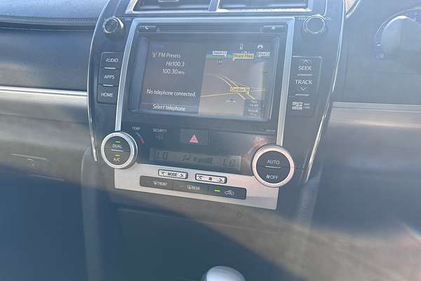 2017 Toyota Camry Atara S ASV50R
