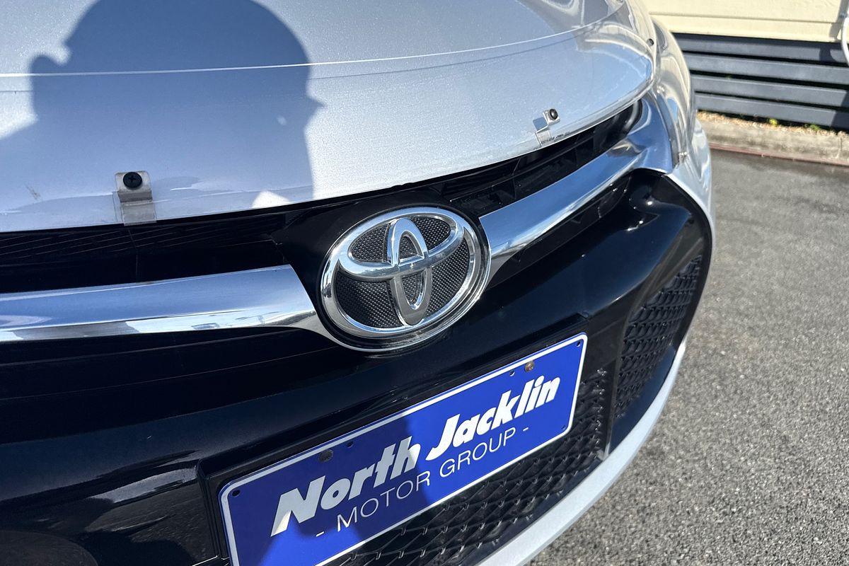 2017 Toyota Camry Atara S ASV50R