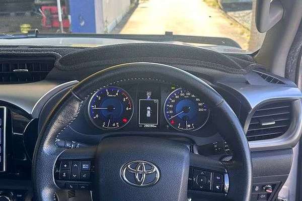 2018 Toyota Hilux SR5 GUN126R 4X4