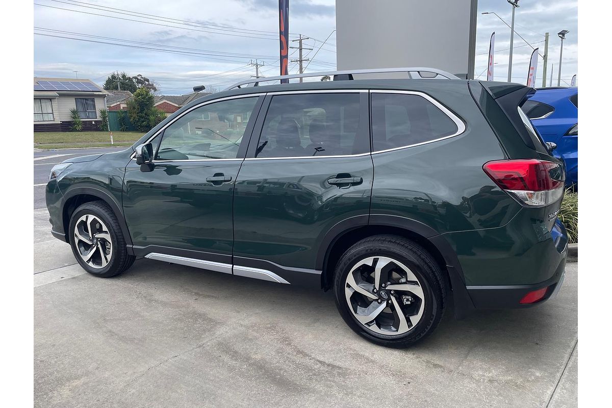 2022 Subaru Forester 2.5i-S S5