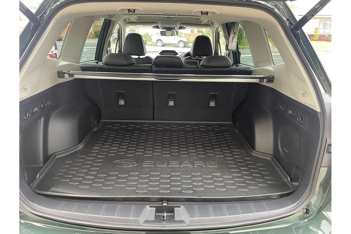 2022 Subaru Forester 2.5i-S S5