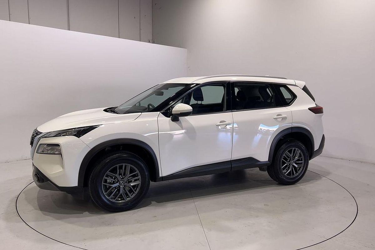 2023 Nissan X-TRAIL ST T33