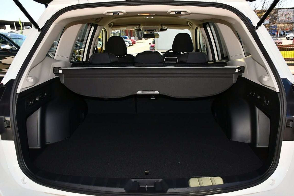 2024 Subaru Forester Hybrid L S5