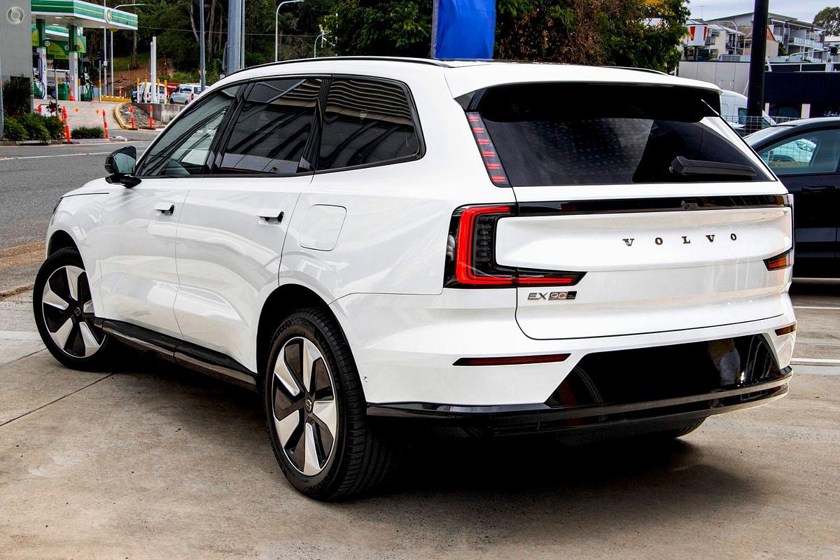 2025 Volvo EX90 Plus Twin Motor