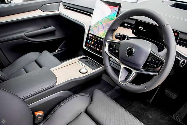 2025 Volvo EX90 Plus Twin Motor