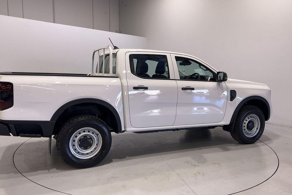 2024 Ford Ranger XL 4X4 2.0L