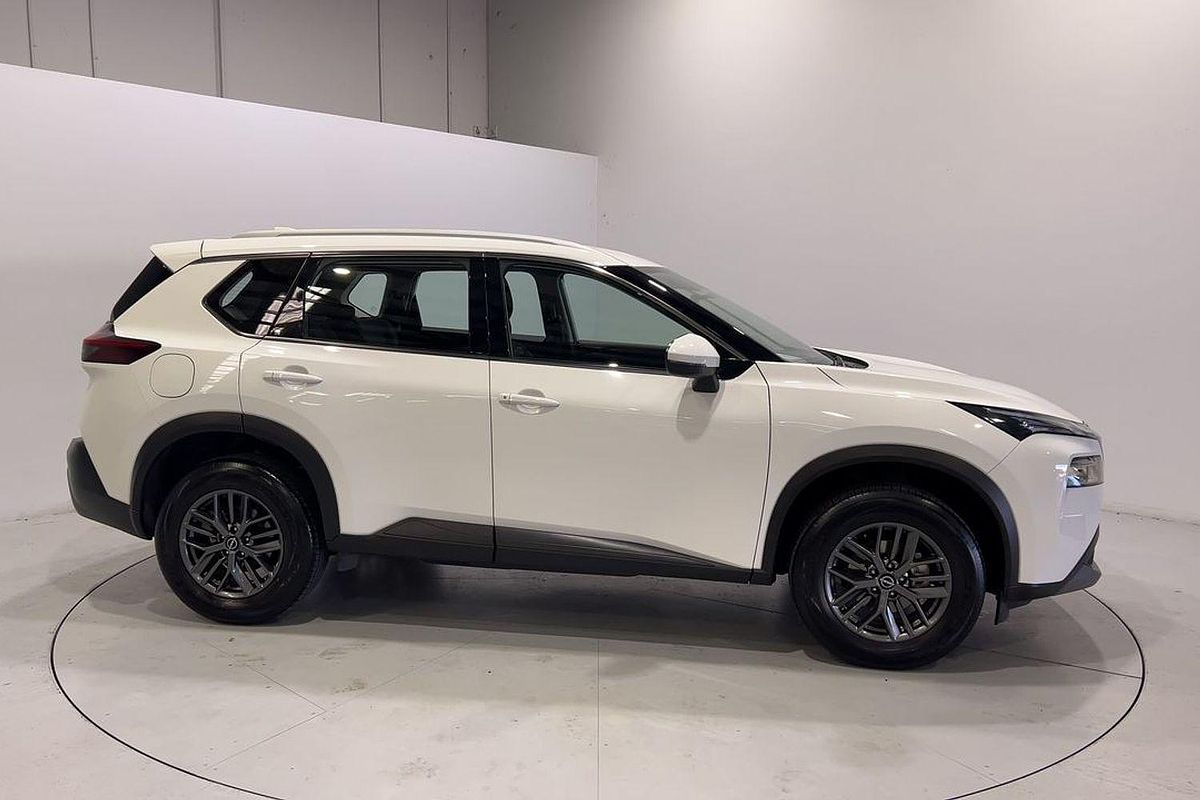2023 Nissan X-TRAIL ST T33