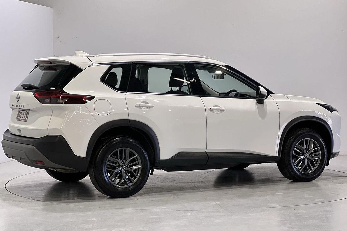 2023 Nissan X-TRAIL ST T33