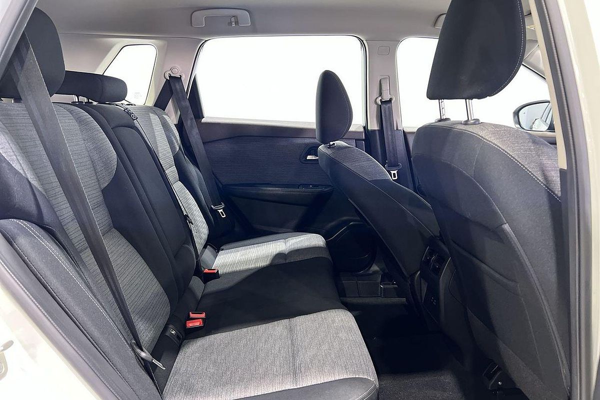 2023 Nissan X-TRAIL ST T33