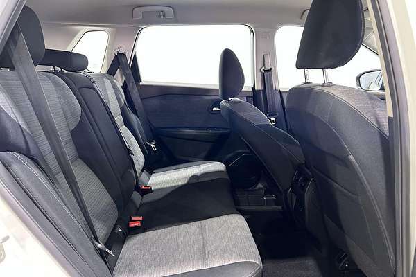 2023 Nissan X-TRAIL ST T33