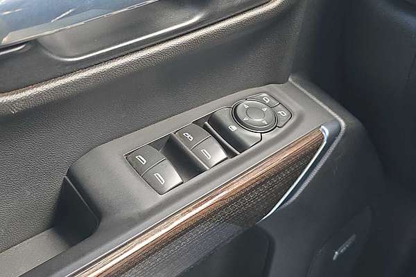 2021 Chevrolet Silverado RST
